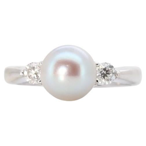 18K White Gold Elegant Pearl Ring with Side Diamonds For Sale