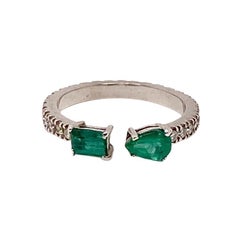 18k White Gold Emerald And Diamond Anaconda Band