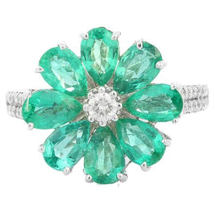 For Sale:  18K White Gold Emerald Flower Ring for Women