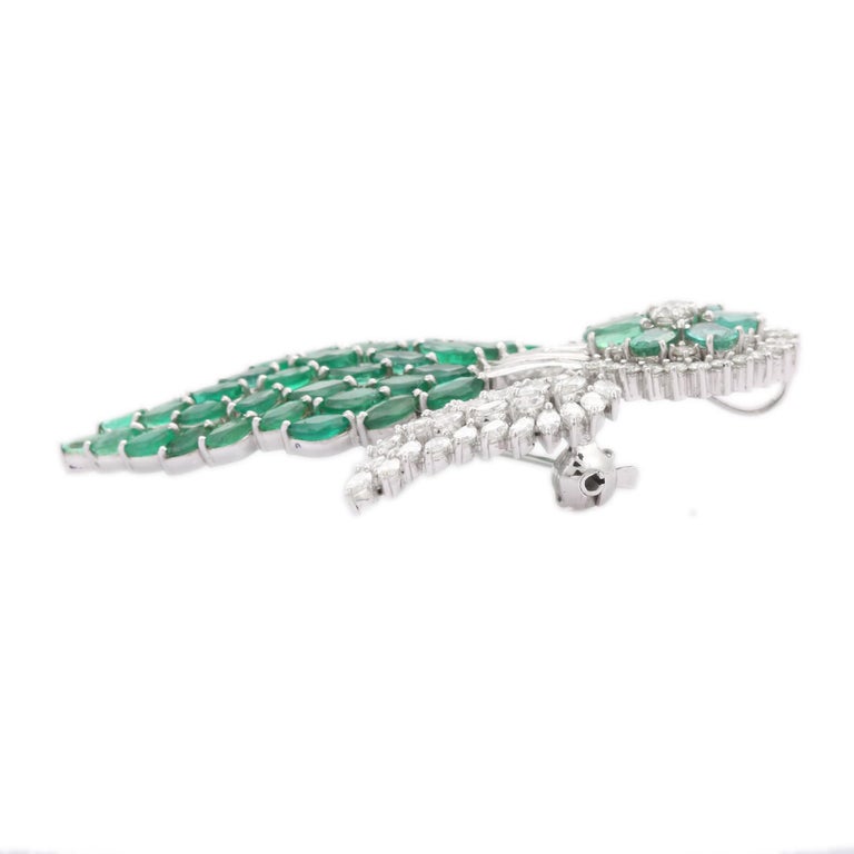 Marquise Cut 18K White Gold Emerald and Diamond Brooch For Sale