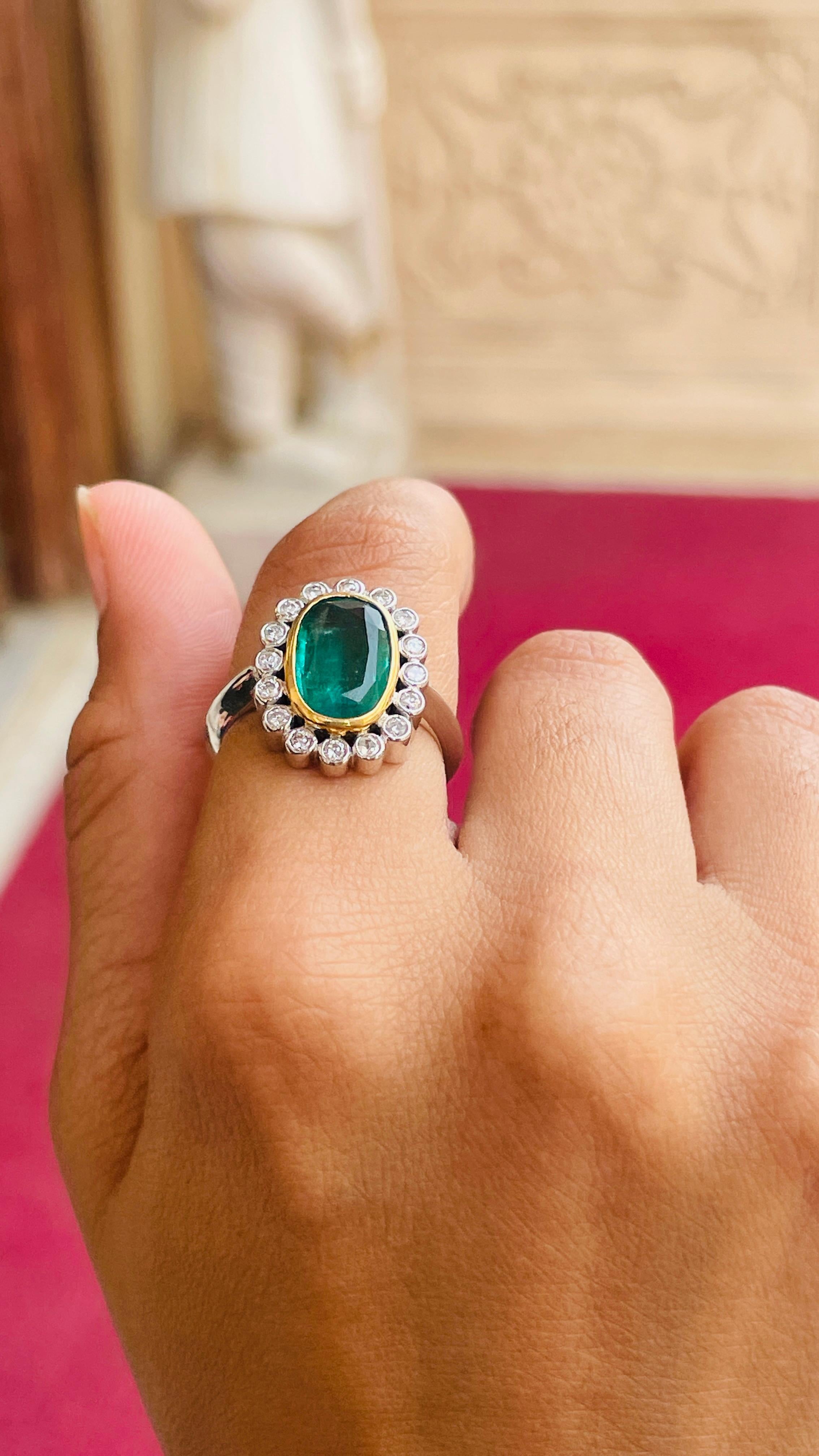 18K White Gold Emerald and Diamond Cocktail Ring 13