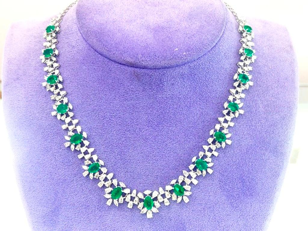 
Collier Emeraude et Diamant 18KWG 21.45CTW

Des lignes épurées et une géométrie audacieuse unissent ce collier tout en courbes. Il sert à fixer le regard sur ce bel ornement contraignant pour le cou !
 
 
Diamants

Émeraudes 

Coupes princesse et