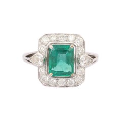 Exquisite 18kt Solid White Gold Emerald And Diamond Ring