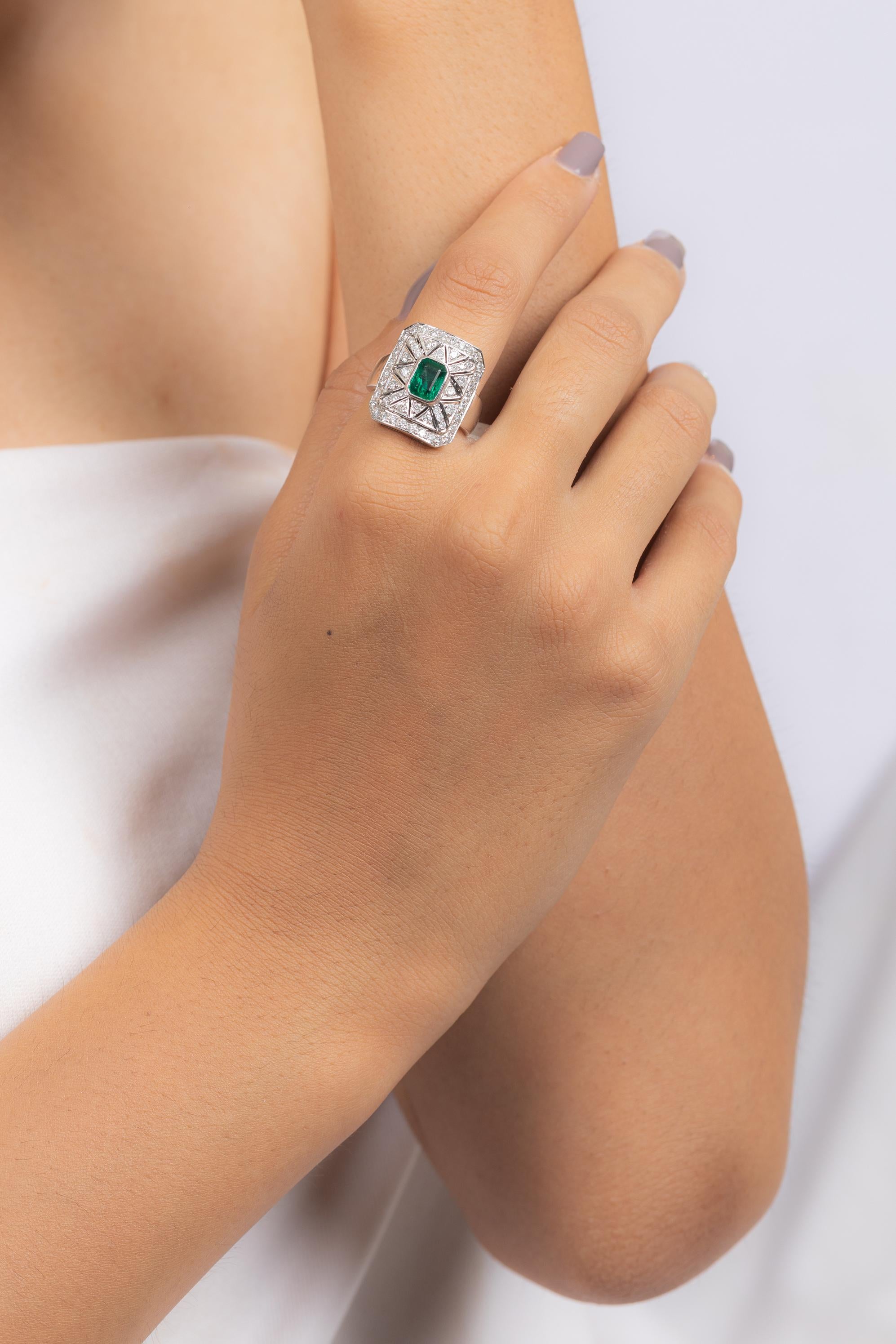 For Sale:  18K White Gold Emerald and Diamond Wedding Ring 4