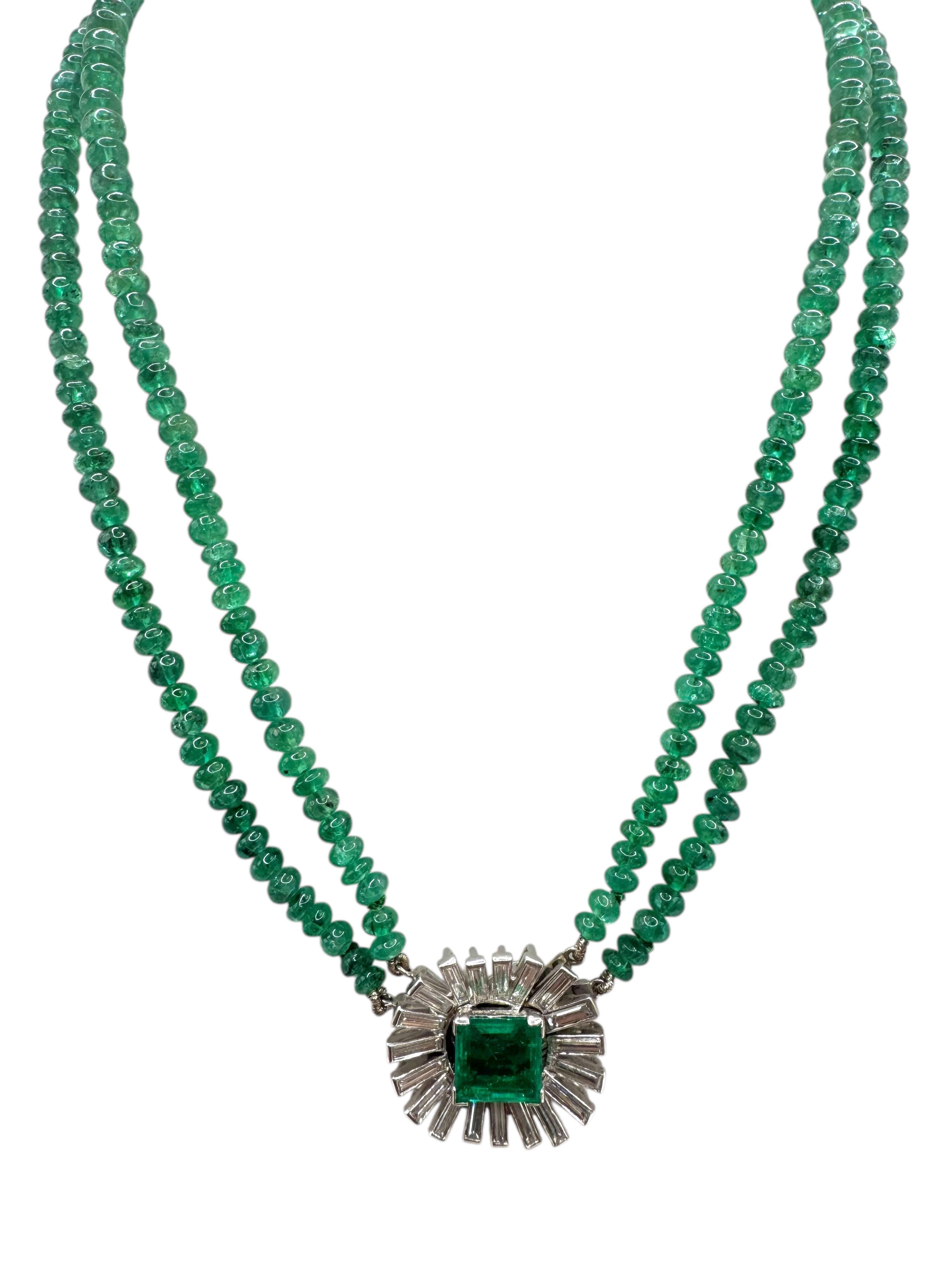 18K White Gold Emerald Bead Necklace with Diamond and Emerald Centerpiece en venta 3