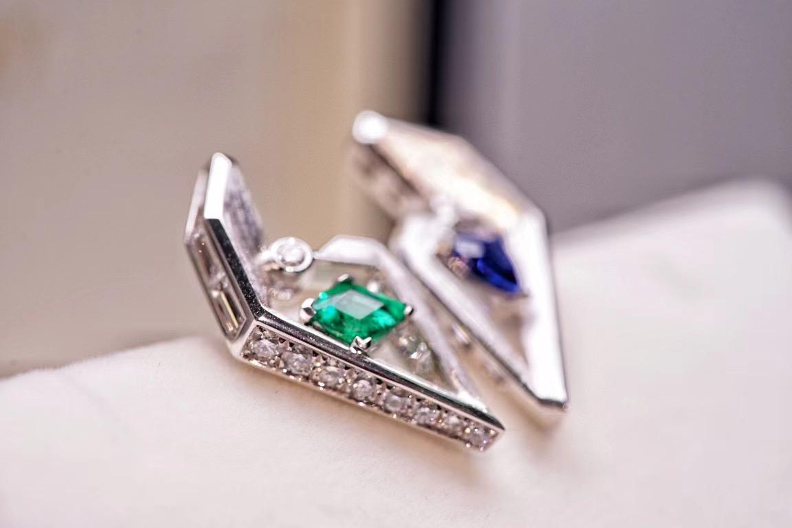Women's or Men's 18K White Gold Emerald & Blue Sapphire A&B Stud Earrings with Diamonds For Sale