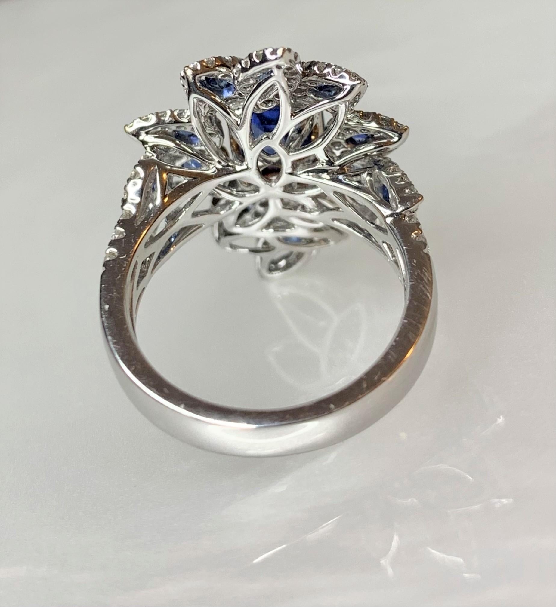 Women's 18K White Gold Emerald Cut Blue Sapphire Diamond Ring For Sale