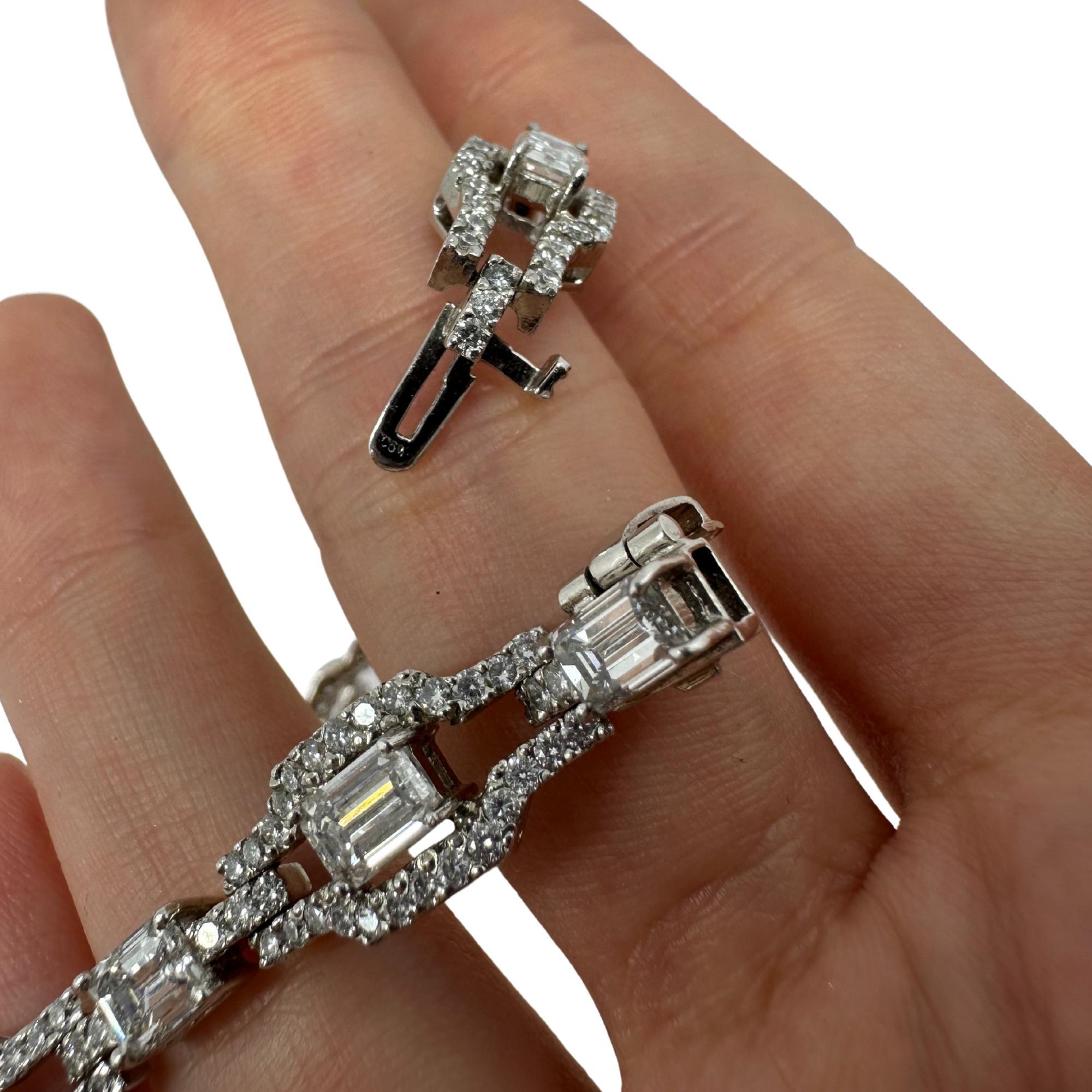 Bracelet en or blanc 18 carats avec diamants taille émeraude - 6,5 pouces en vente 4