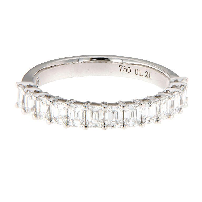 Taille émeraude Jonc en or blanc 18K avec diamant taille émeraude en vente