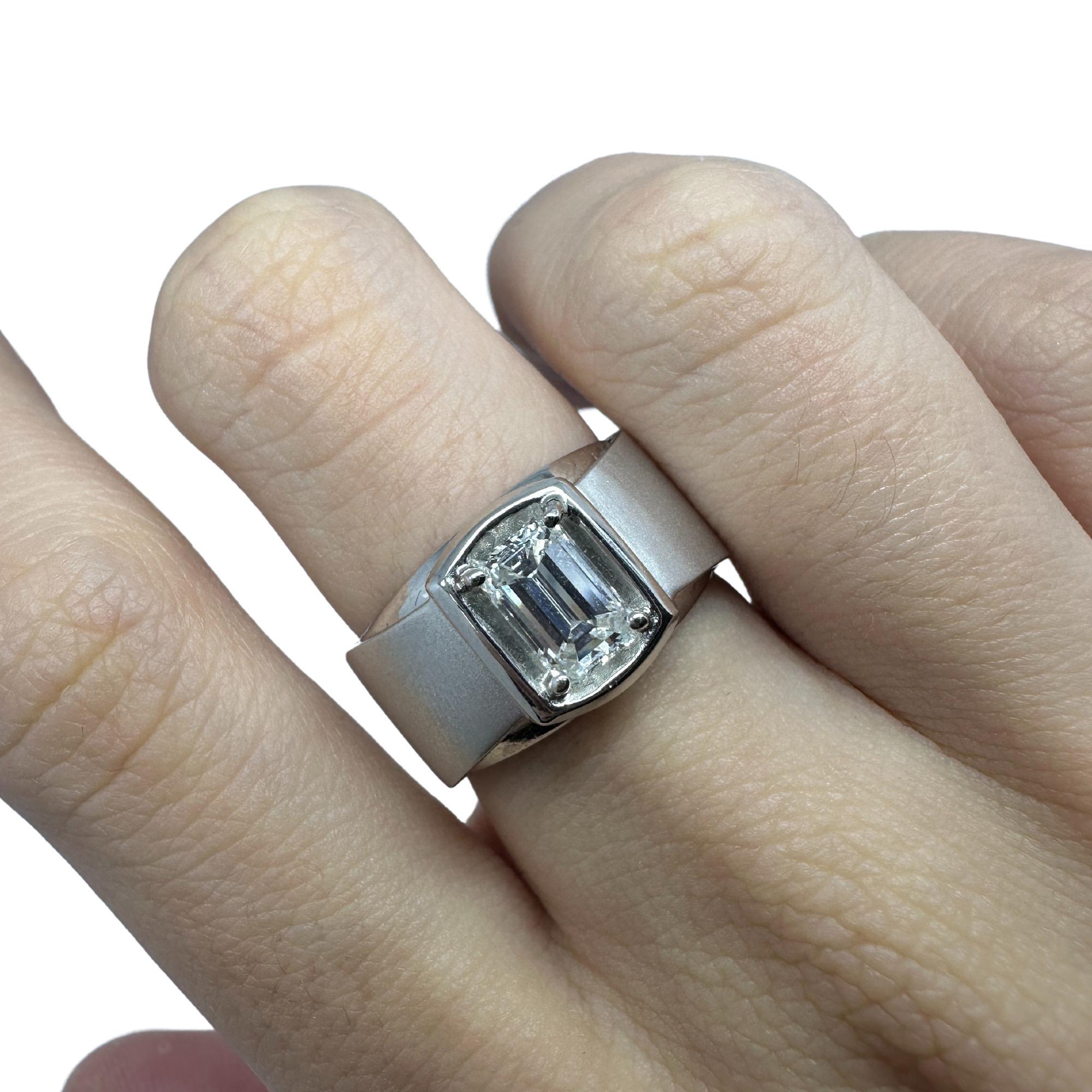18K White Gold Emerald Cut Diamond Wide Band Ring For Sale 5