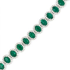 Pulsera de oro blanco de 18 quilates con esmeraldas y diamantes