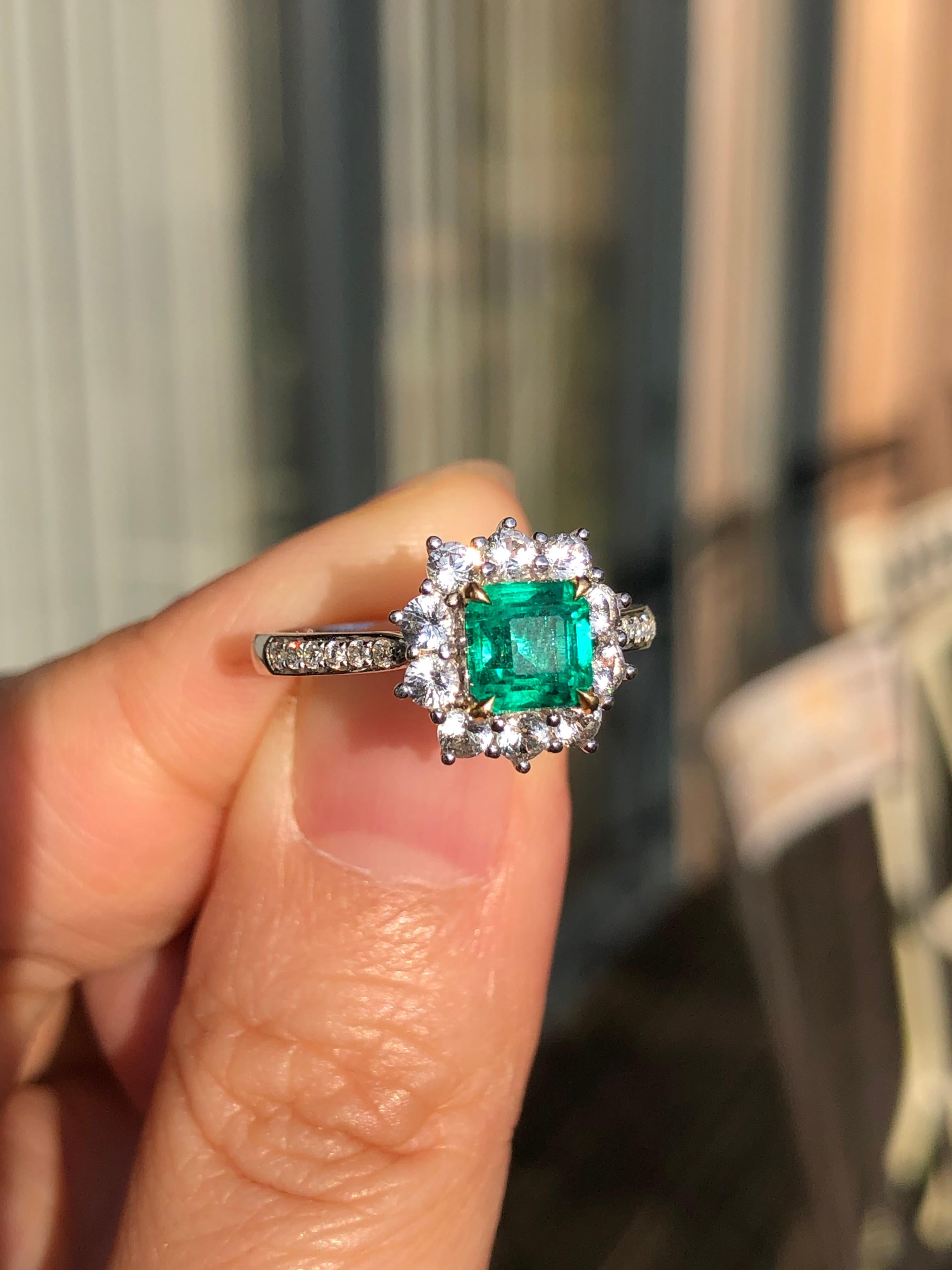 Women's or Men's 18k White Gold Emerald Diamond Cluster Ring