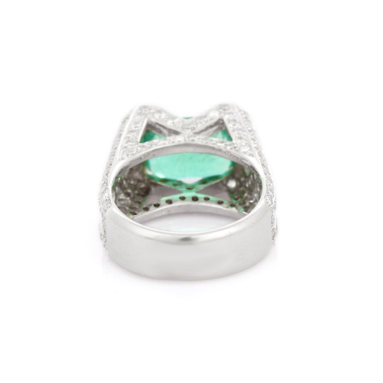 18K White Gold Emerald Diamond Cocktail Ring 7