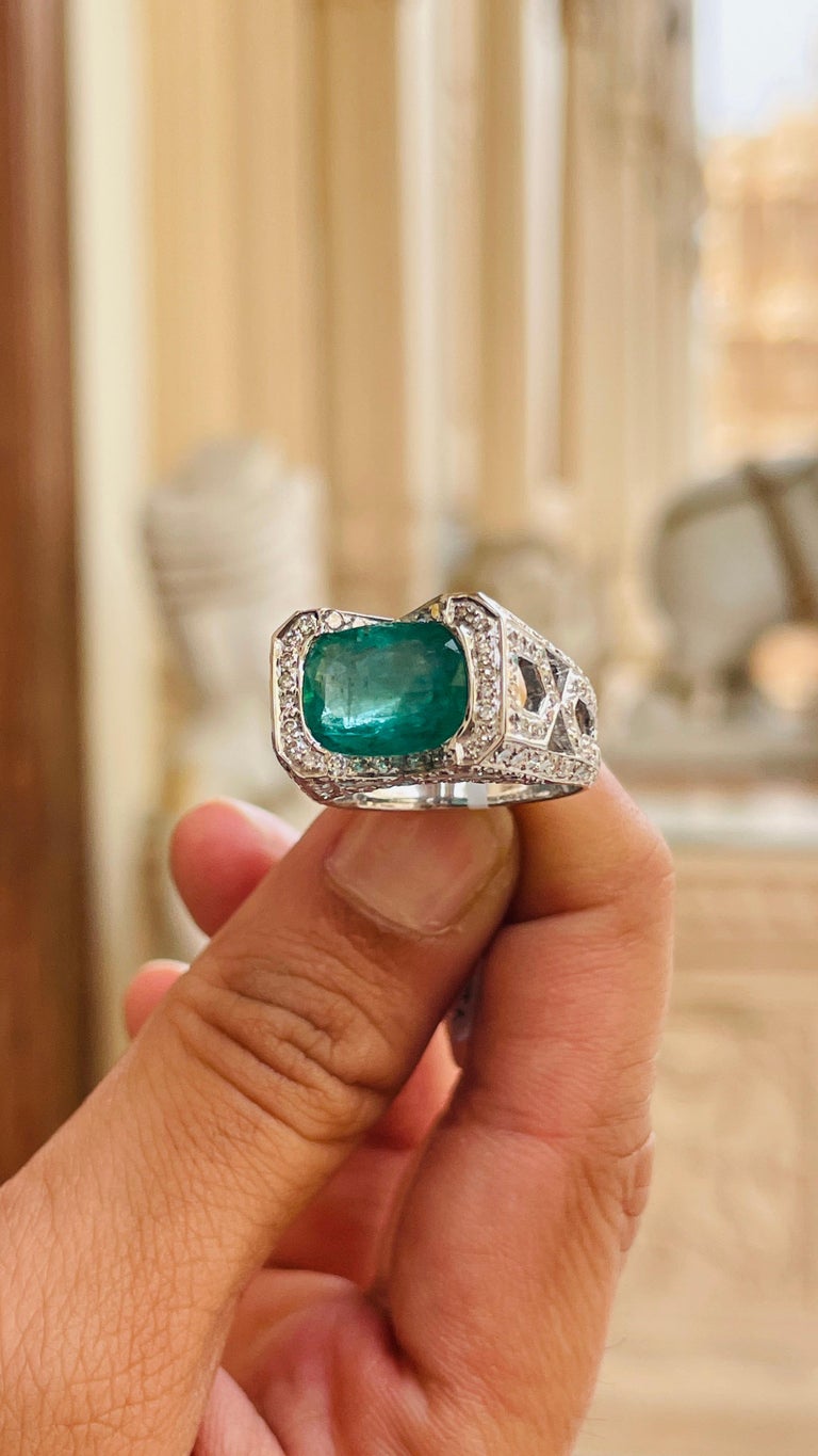 18K White Gold Emerald Diamond Cocktail Ring 9