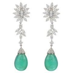 18K White Gold Emerald Diamond Dangle Earrings