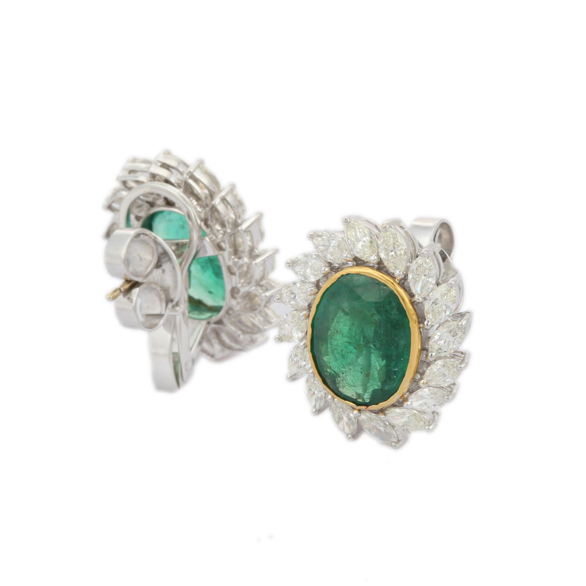 Statement 13.15 ct Emerald Diamond Stud Earring Made Solid Gold 18kt  Pour femmes en vente