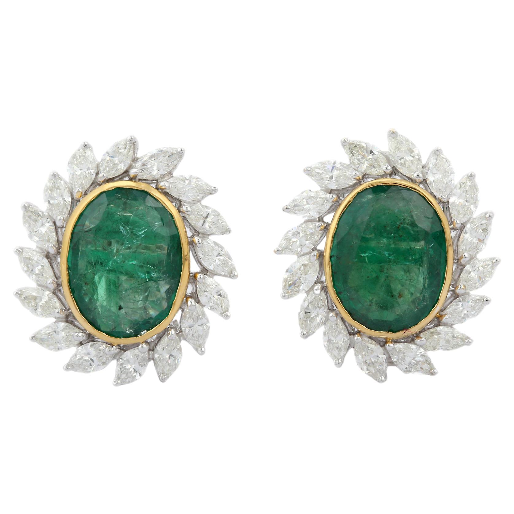 Statement 13.15 ct Emerald Diamond Stud Earring Made Solid Gold 18kt  en vente