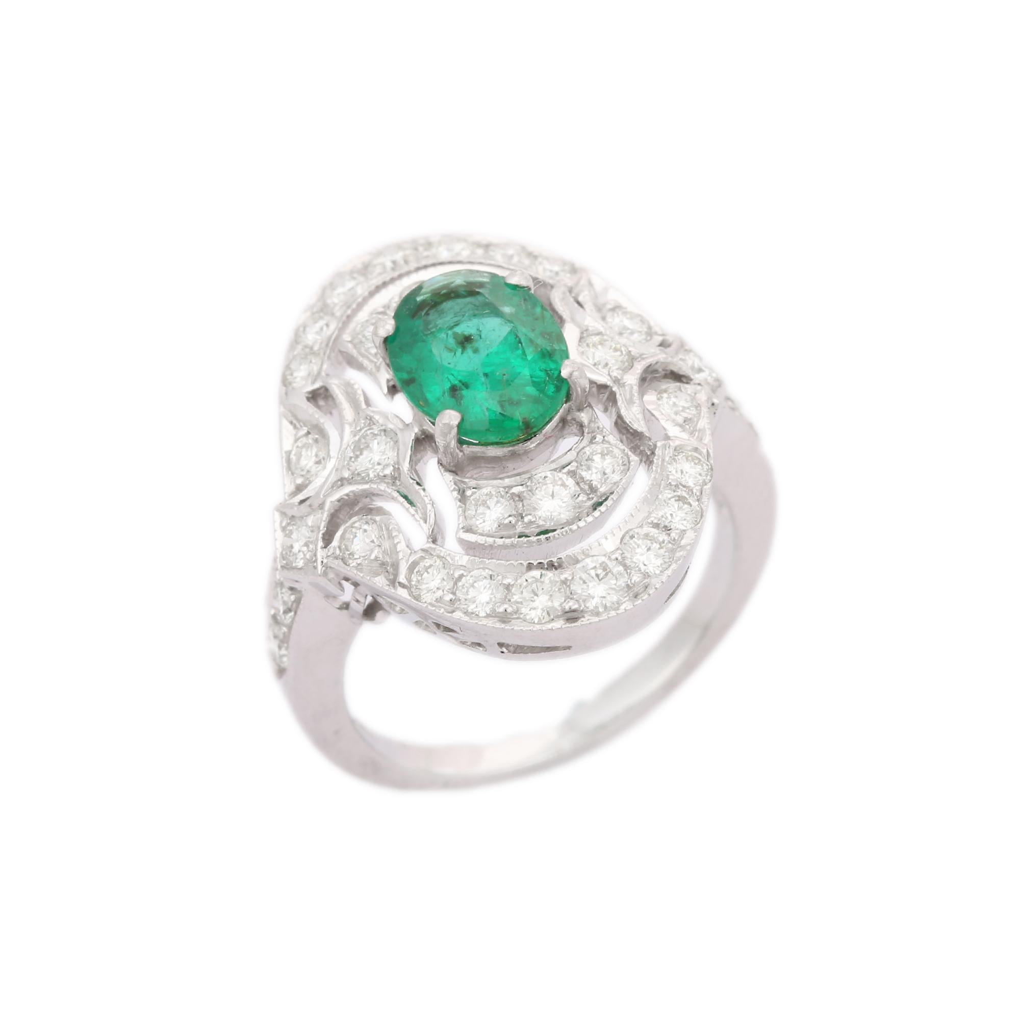 For Sale:  18kt Solid White Gold Art Deco Emerald Diamond Ring 2