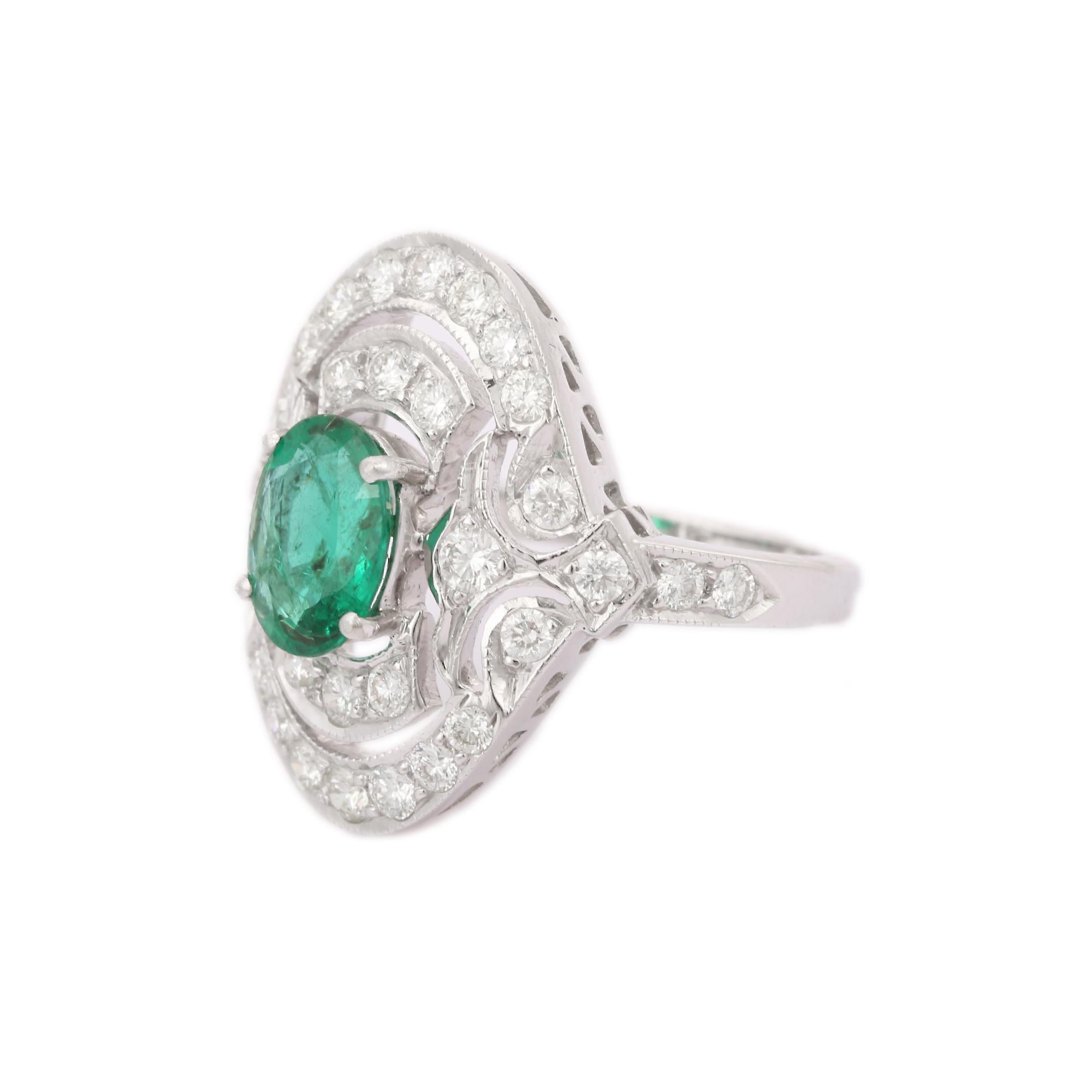 For Sale:  18kt Solid White Gold Art Deco Emerald Diamond Ring 5