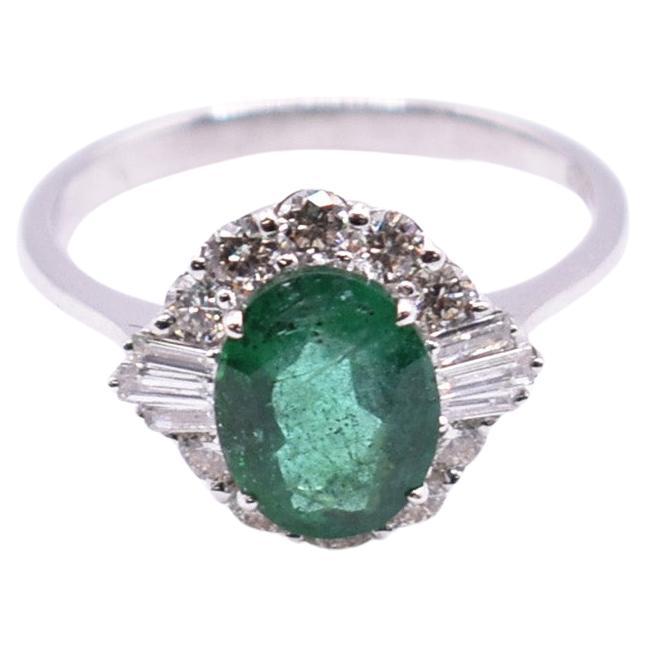 18k White Gold Emerald & Diamond Ring For Sale