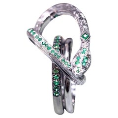 Anillo Serpiente Esmeralda y Diamante Oro Blanco 18K