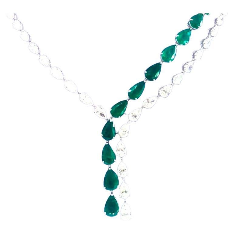 Pear Cut 18K White Gold Emerald & Diamond Split Drop Necklace 30.00 carat Total Weight For Sale