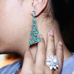 Pendientes Gota Esmeralda de Oro Blanco 18K con Diamantes