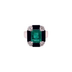 18k White Gold Emerald Onyx Diamond Retro Cocktail Ring