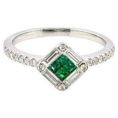 18k White Gold Emerald Princess Cut Cts 0.20 Diamond Engagement Ring