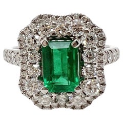 18k White Gold Emerald Ring with Diamonds