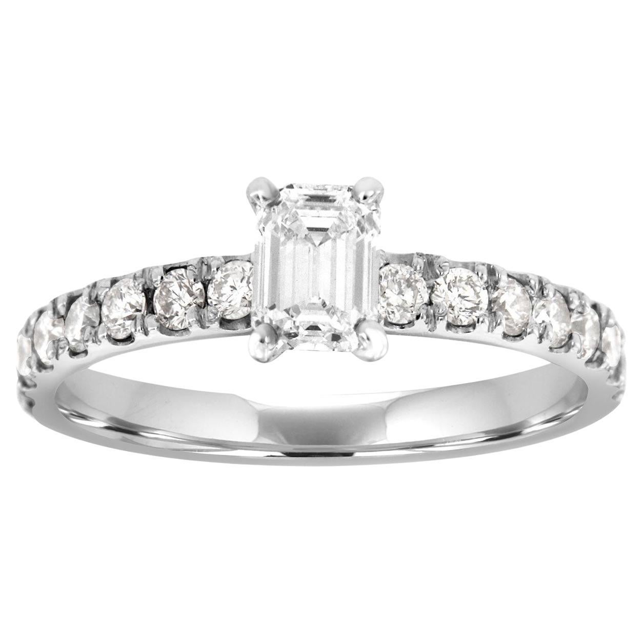 Bague en or blanc 18 carats avec diamant certifié GIA de 0,58 carat en forme d'émeraude