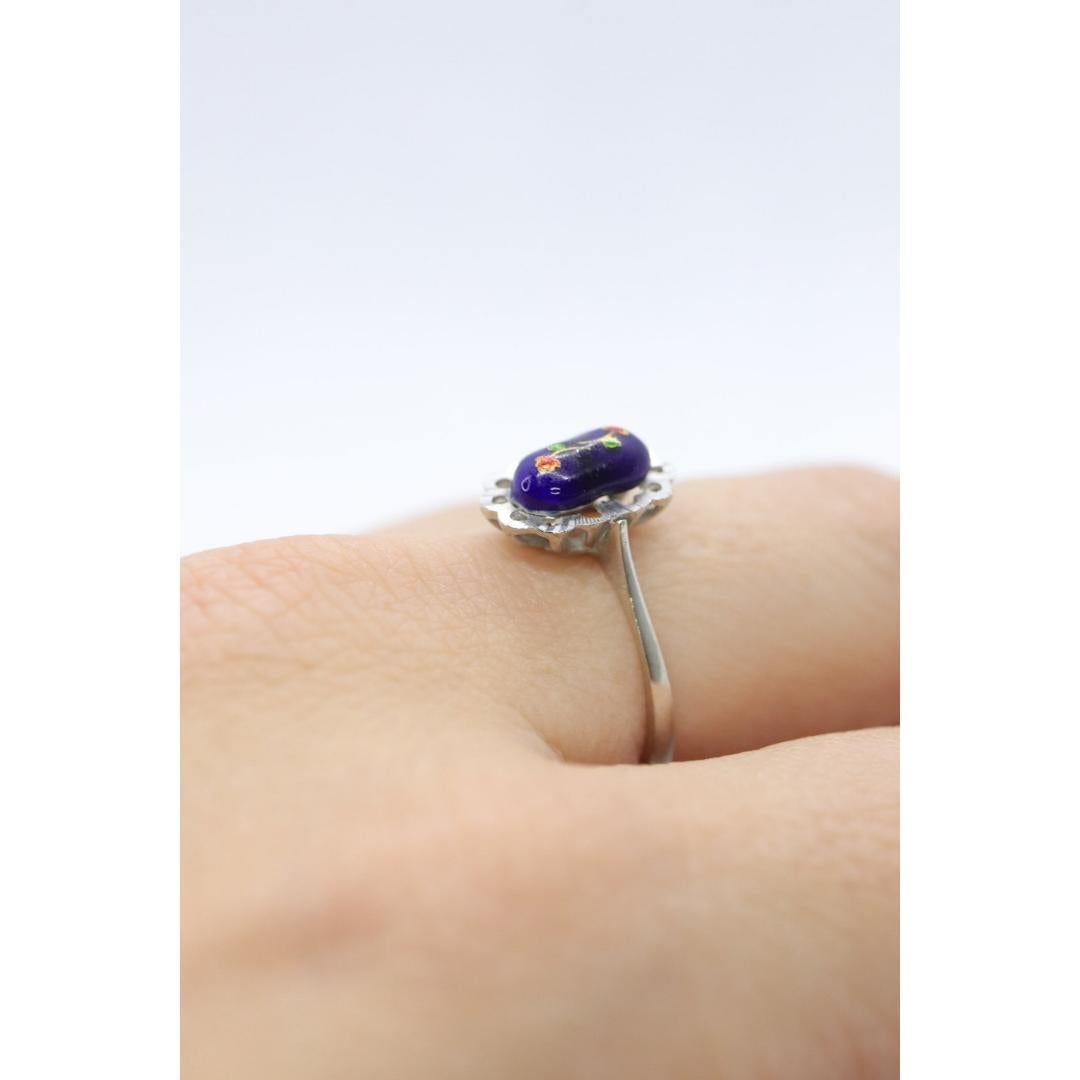 18k White Gold Enamel Ring. Tiny Roses painted enamel ring. For Sale 2