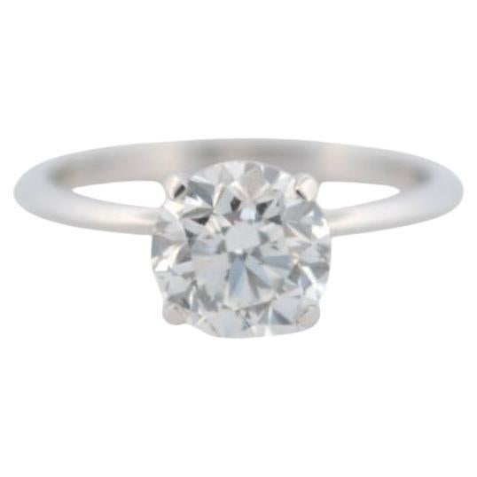 18K White Gold Engagement Ring with Natural Diamond