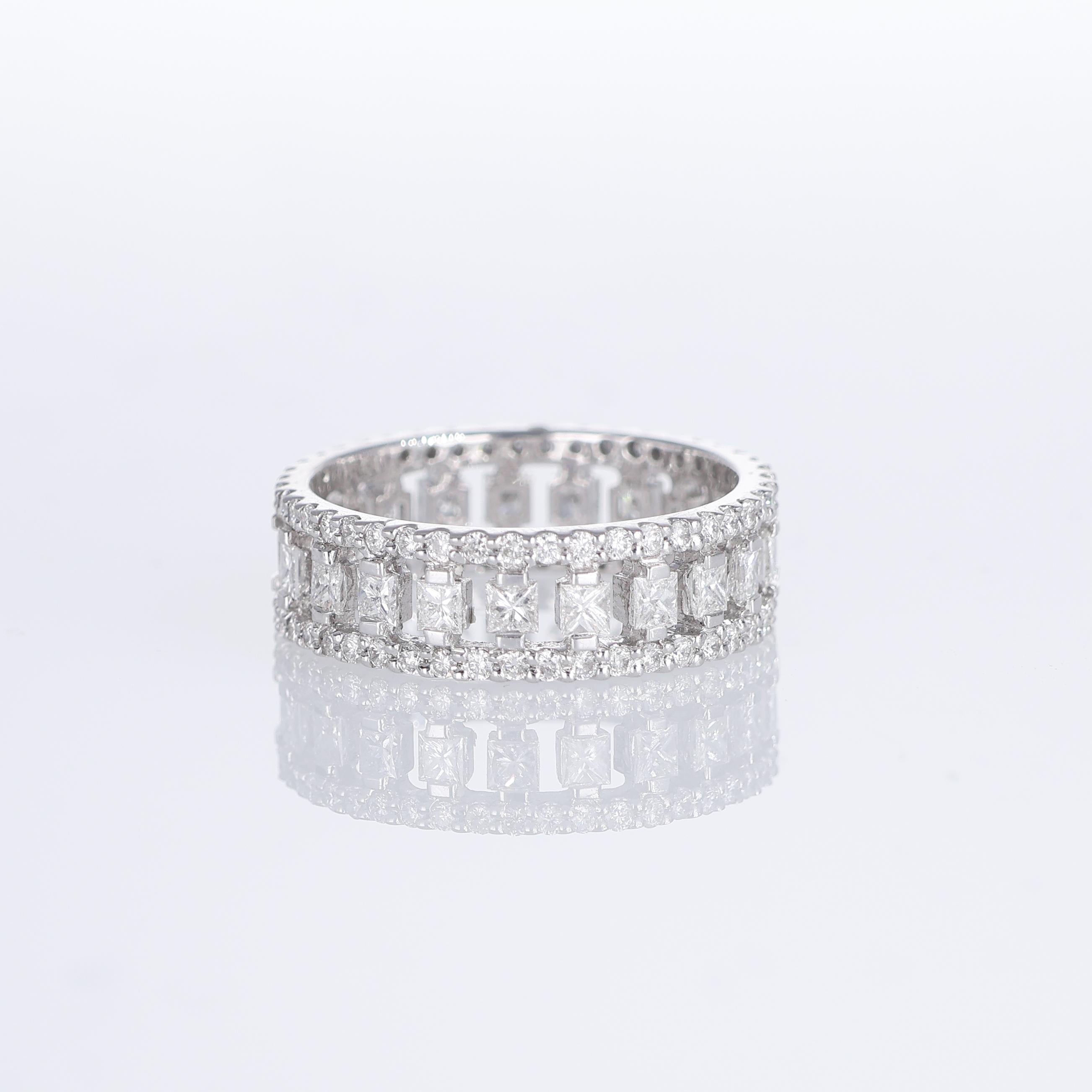IMPORTANT NOTE:
✔ No additional costs will be added to this order.
✔ Shipping and customs duties are fully covered by us.
--------------------
A stunning eternity band crafted in 18K white gold, combining elegance and brilliance. The design features