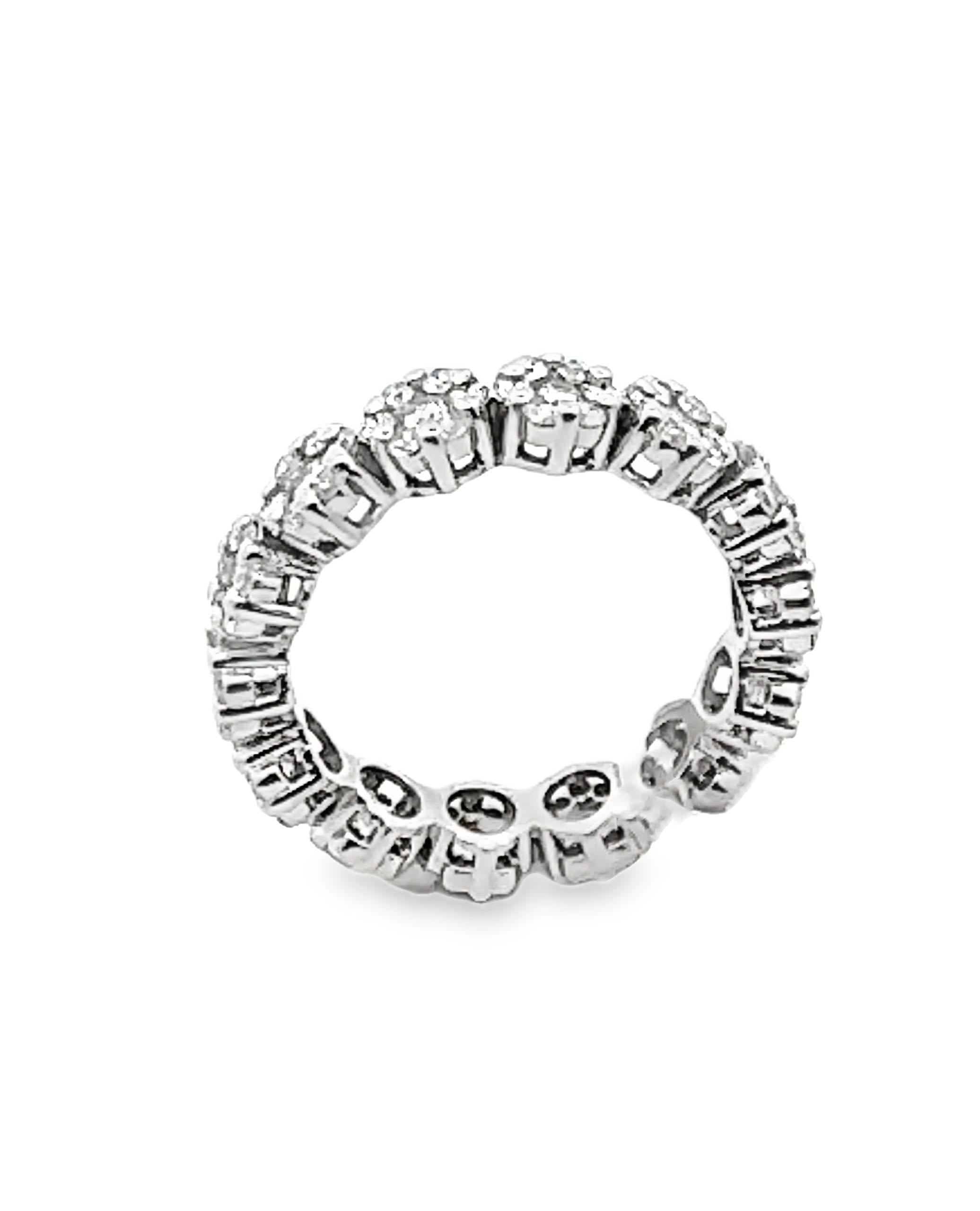 18K White Gold Eternity Ring- Size 7 In Good Condition For Sale In Old Tappan, NJ