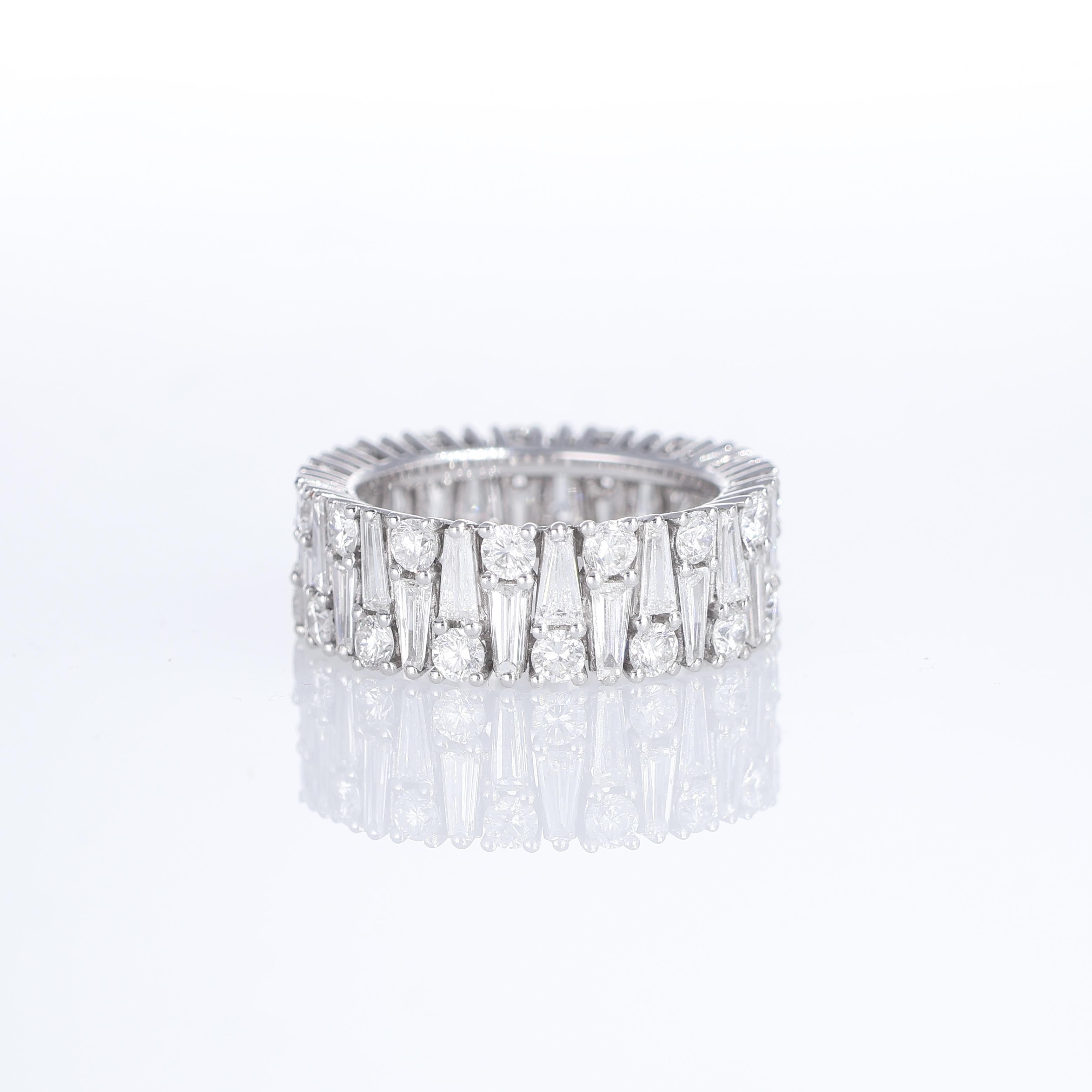 IMPORTANT NOTE:
✔ No additional costs will be added to this order.
✔ Shipping and customs duties are fully covered by us.
--------------------
A stunning 18K white gold eternity ring showcasing a harmonious blend of brilliant, trapezoid, and