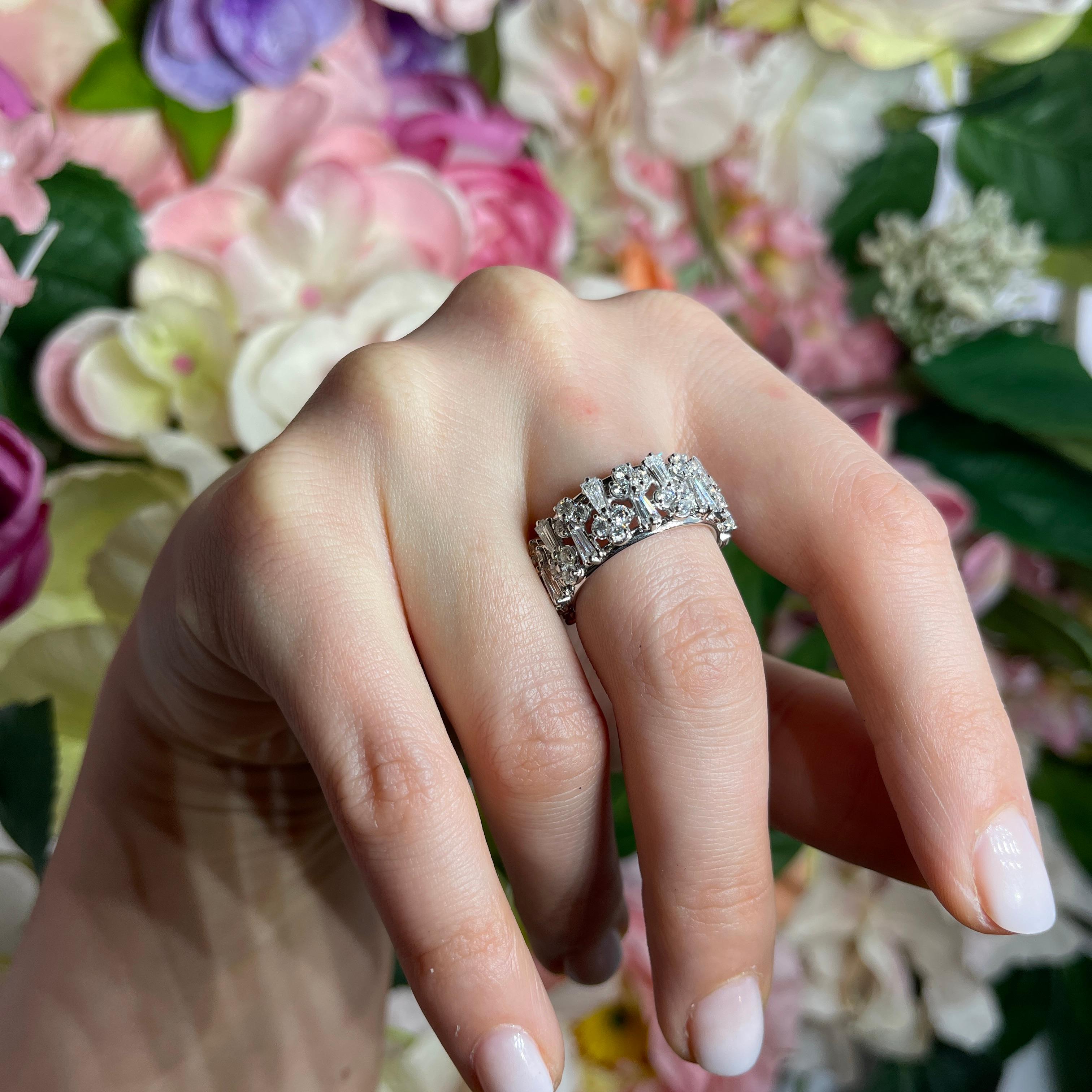 18K White Gold Eternity Ring with Trapezoid, Brilliant-Cut White Diamonds For Sale 3