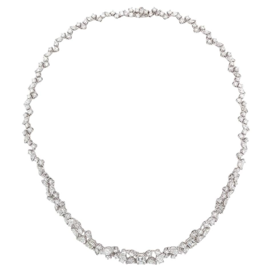Collier en or blanc 18k à diamants taillés 11.65ctw