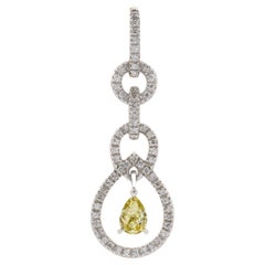 Pendentif en or blanc 18 carats diamant jaune intense fantaisie, 0.84 carat