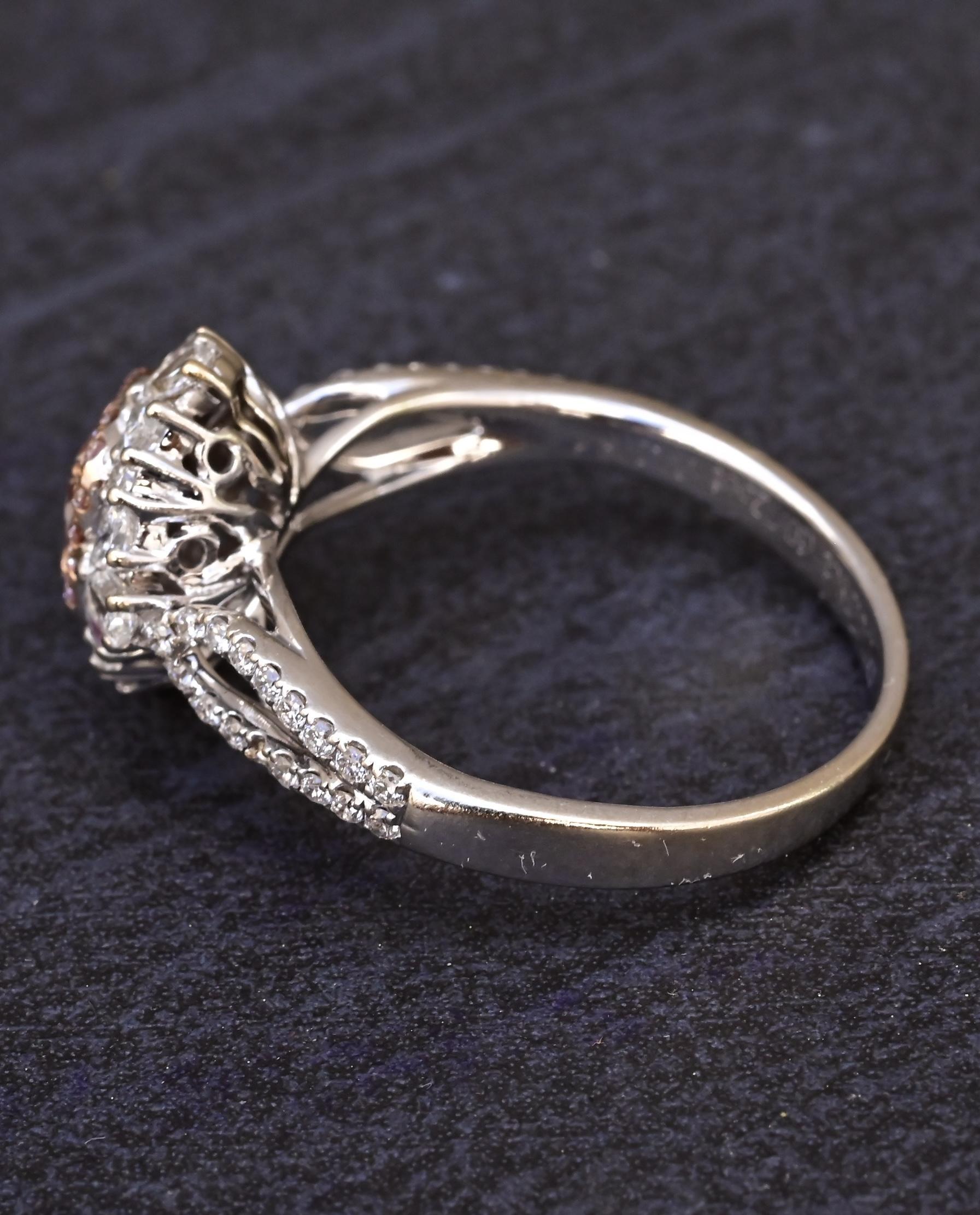 18K White Gold Fancy Pink-Brown Diamond Halo Ring 1.46 Cts. GIA / IGI Certified in vendita 6