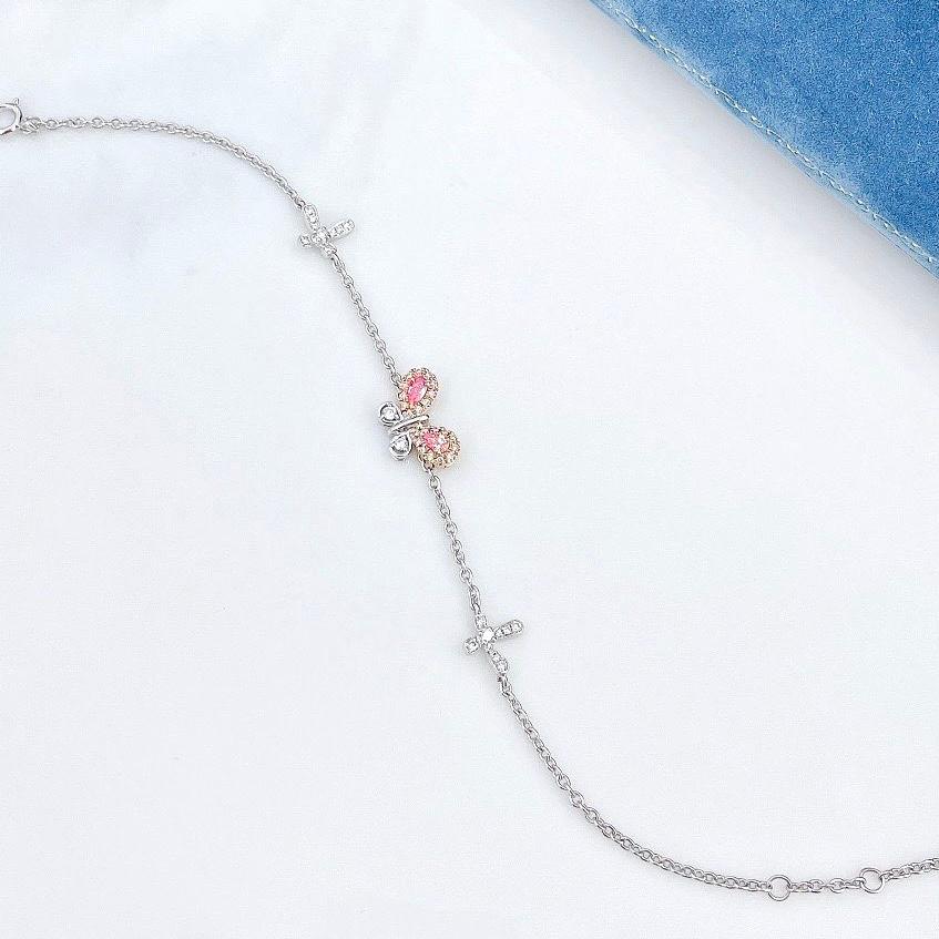 Modern 18K White Gold Fancy Pink Diamond Butterfly Bracelet with Diamonds For Sale