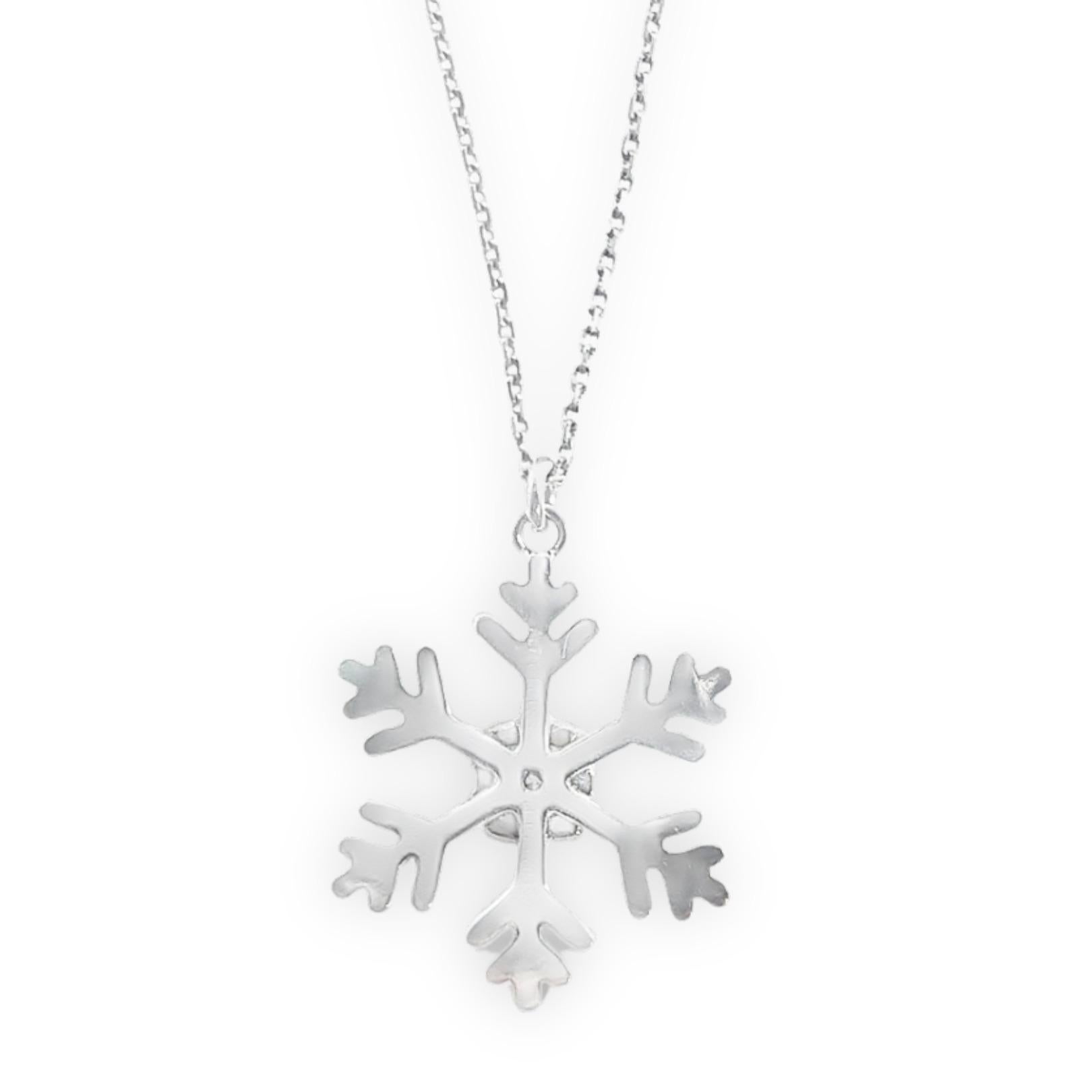 18K White Gold Fancy Pink Diamond Snowflake Pendant Necklace

1 Fancy Pink Diamond - 0.08 CT
Diamonds - 0.24 CT
18K White Gold - 2.64 GM

The pink diamond is a captivating and rare gemstone, its hue evoking the most delicate and precious things in