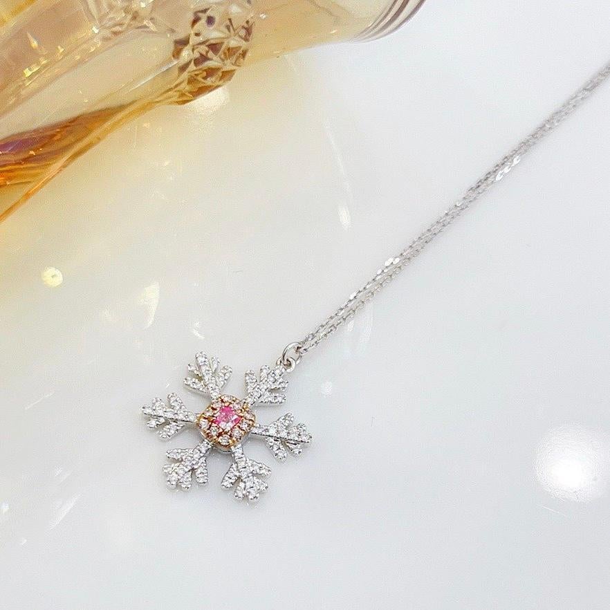 Modern 18K White Gold Fancy Pink Diamond Snowflake Pendant Necklace For Sale