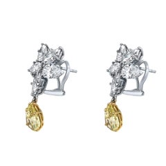 18 Karat White Gold Fancy Yellow and White Diamond