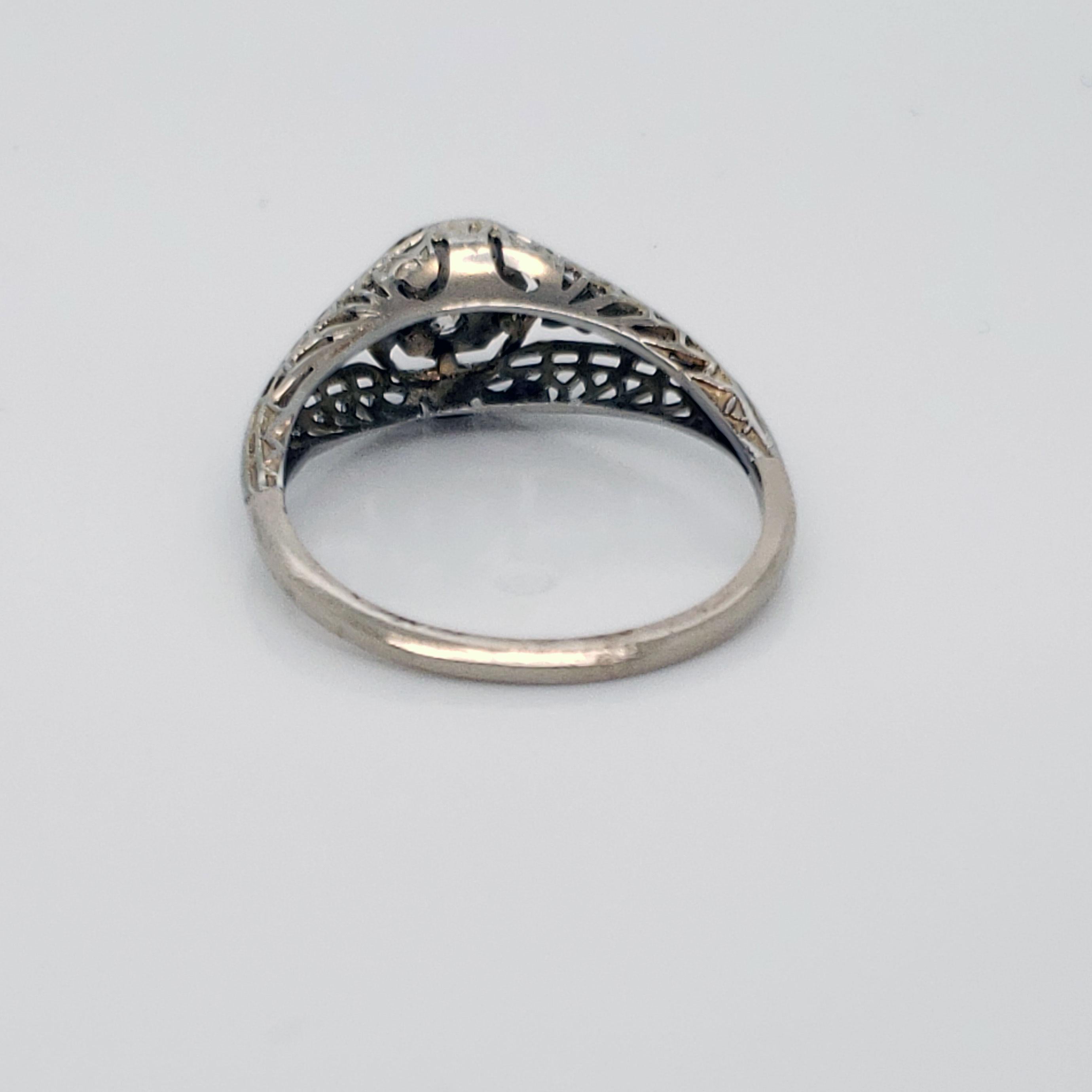 18 Karat White Gold Filigree and European Cut Diamond Ring In Excellent Condition In Lexington, KY