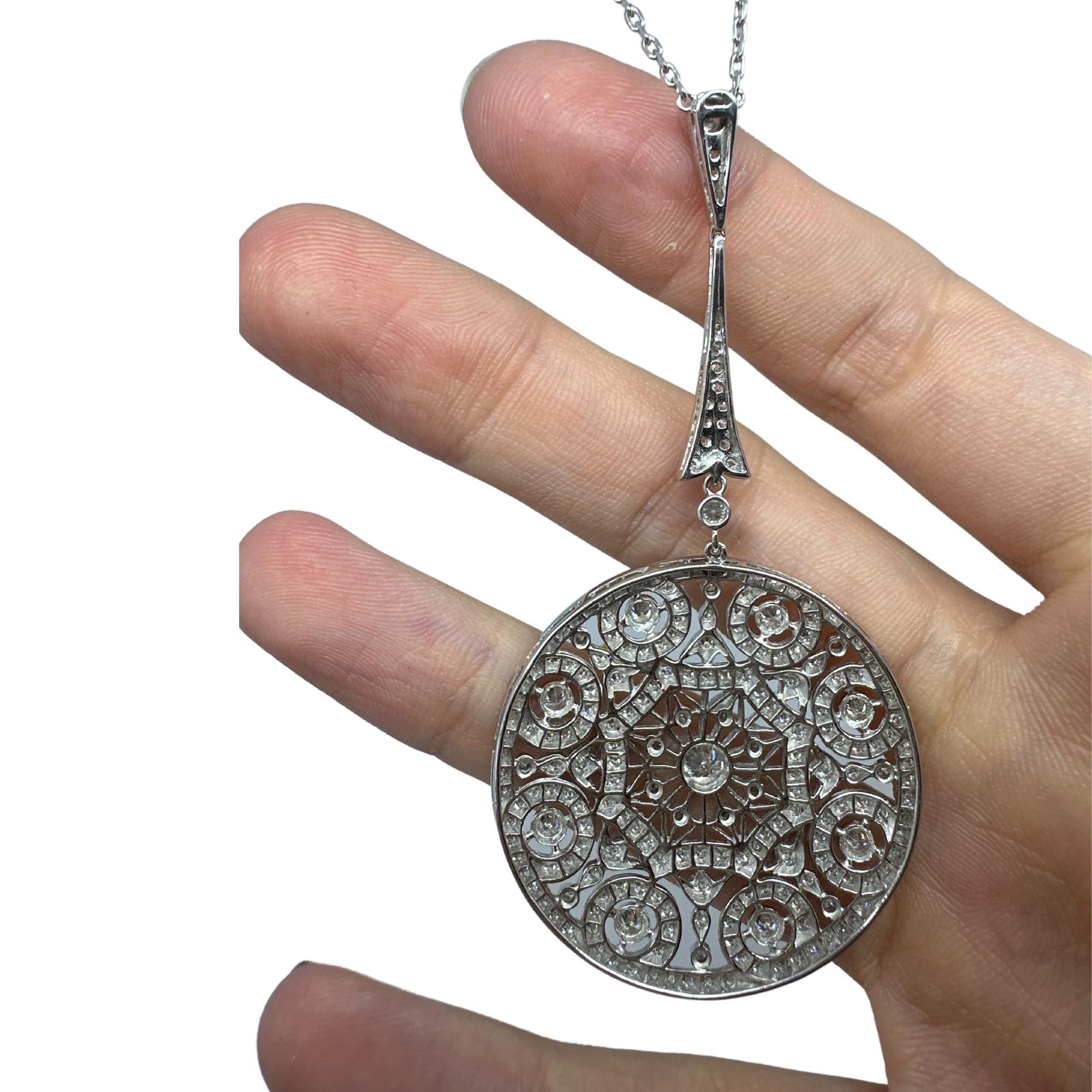 18K White Gold Filigree Diamond Pendant Necklace For Sale 2
