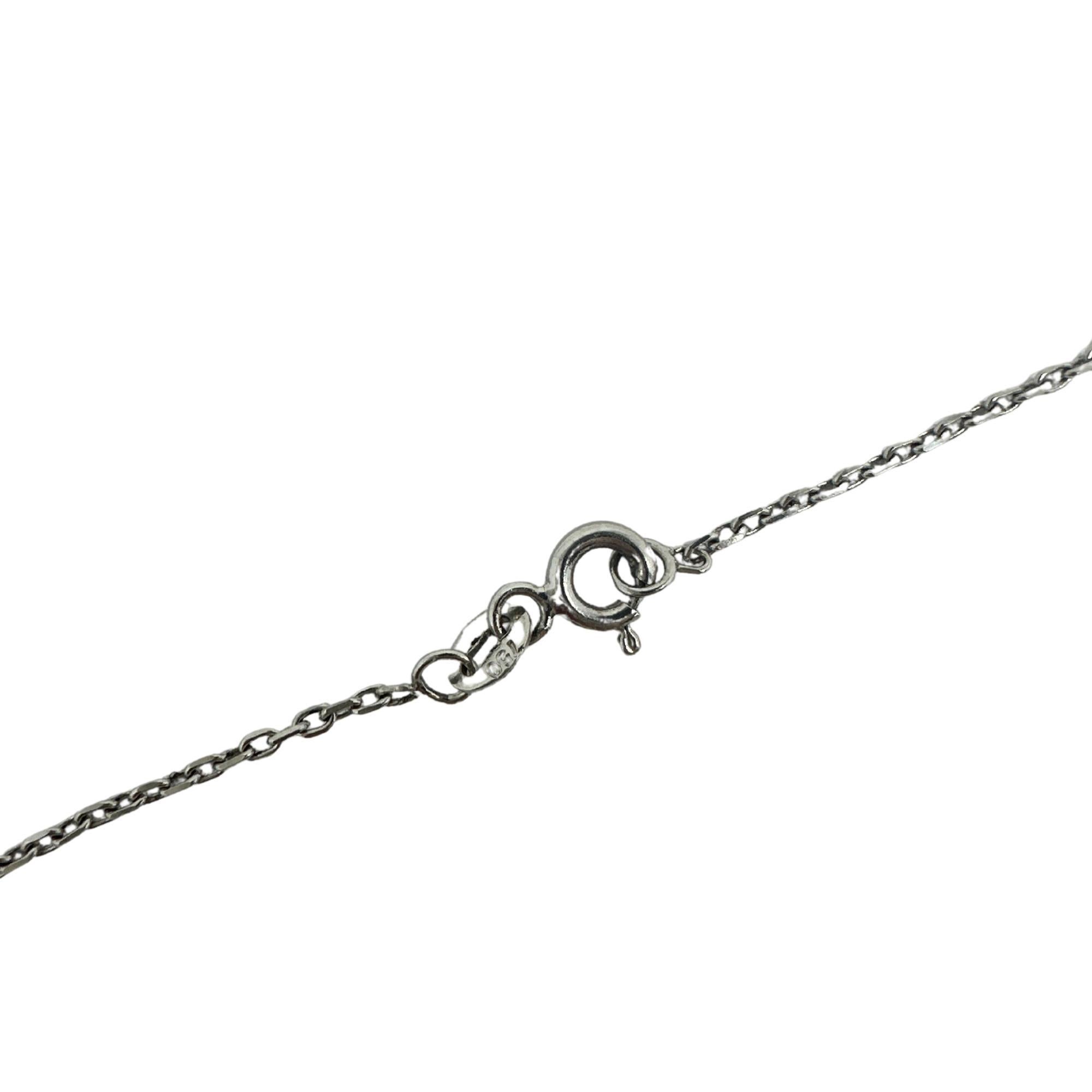 18K White Gold Filigree Diamond Pendant Necklace For Sale 3