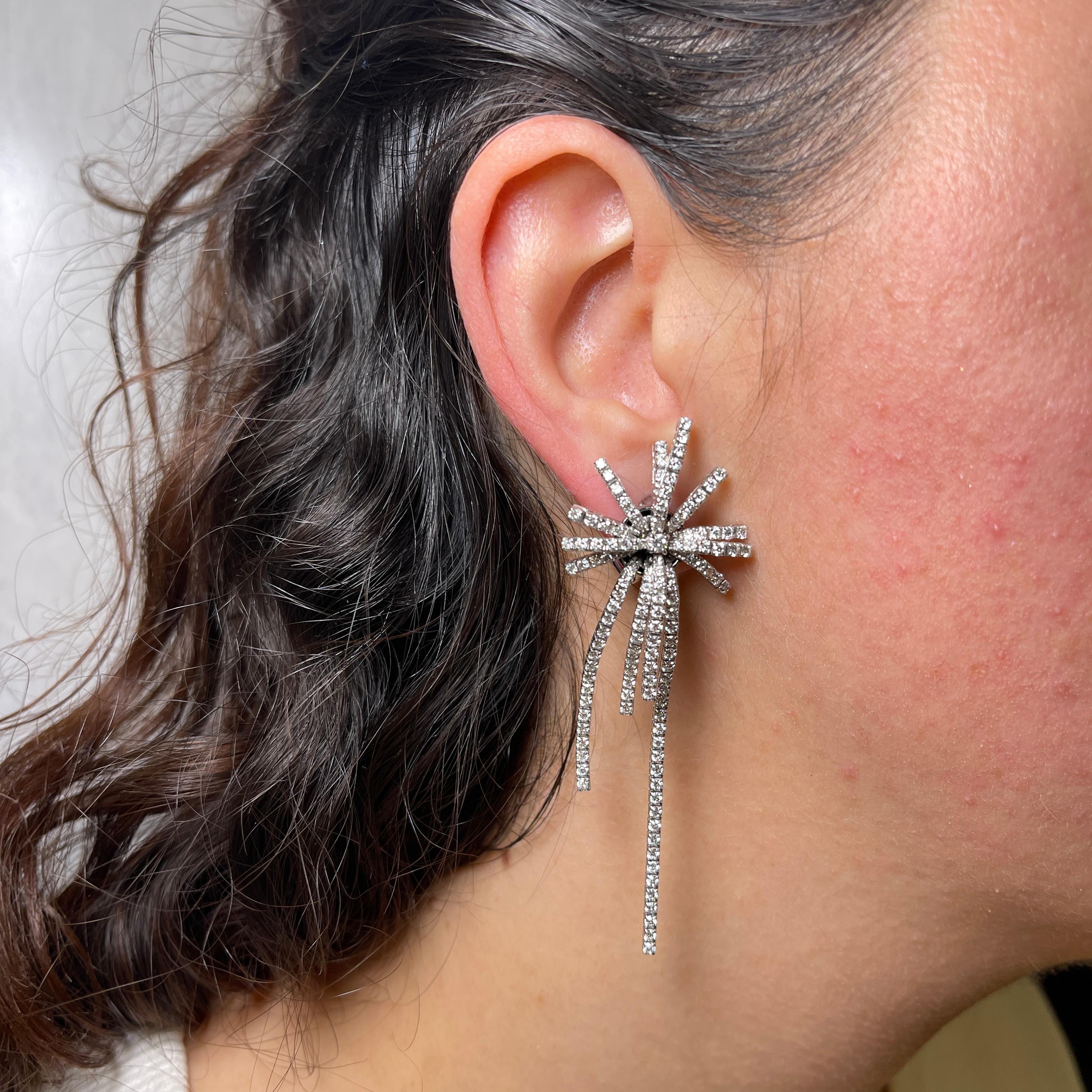 18K White Gold Fireworks-Inspired Earrings with Natural Diamonds For Sale 1