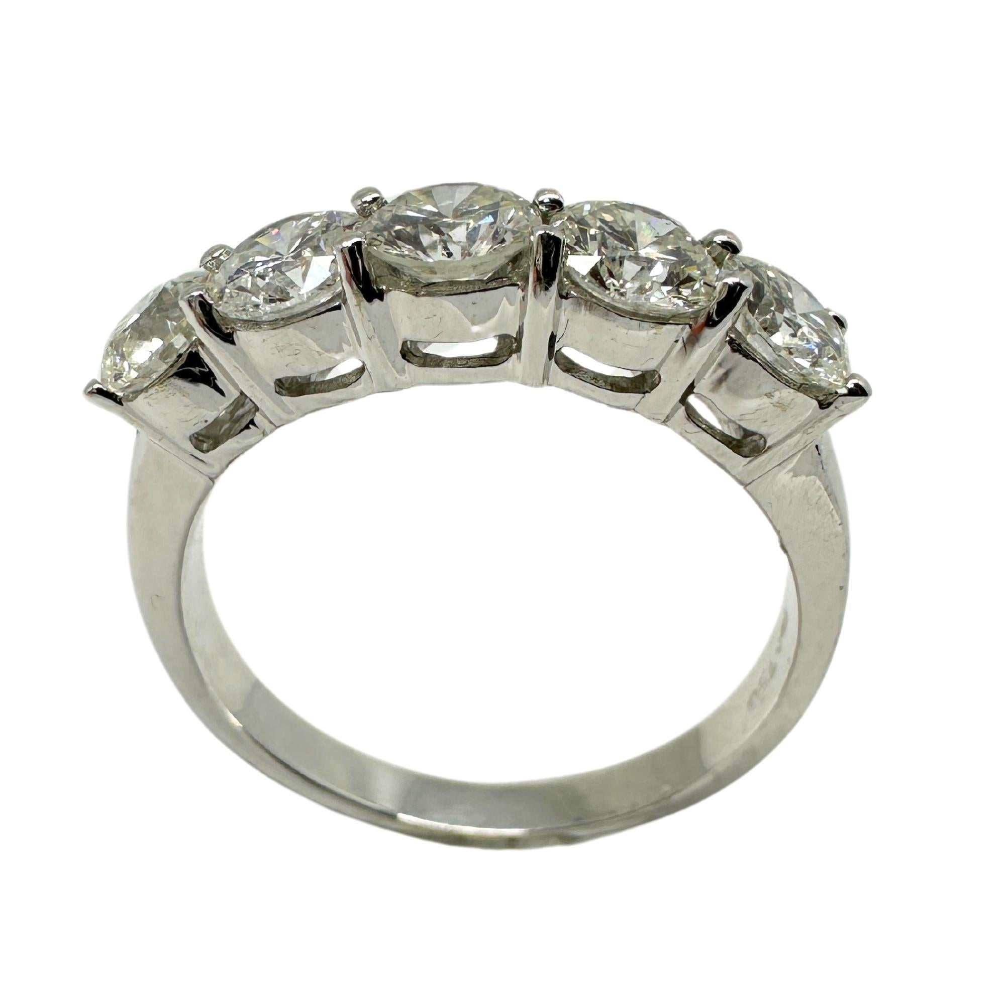 Women's 18K White Gold Five Stone Diamond Band Ring For Sale