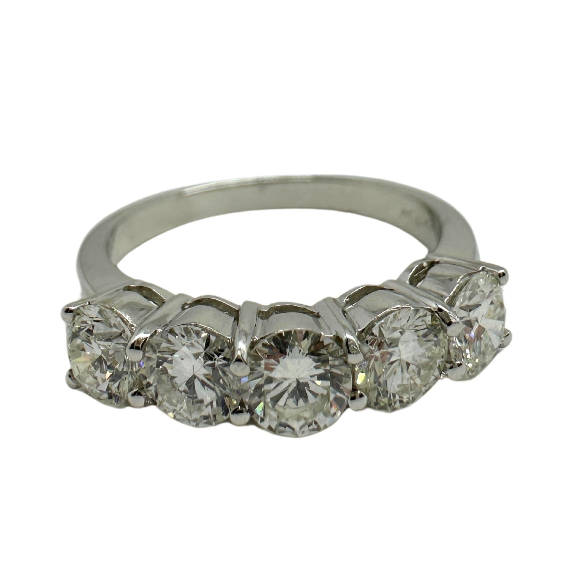 18K White Gold Five Stone Diamond Band Ring For Sale 2